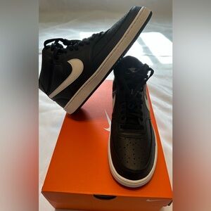 Nike Court Vision Mid Black Men’s Size 9.5 Basketball Sneakers New
